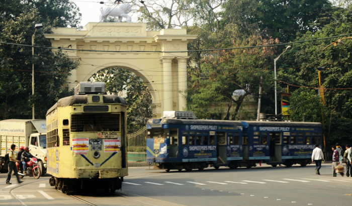 Dar un paseo en los tranvías de Kolkata